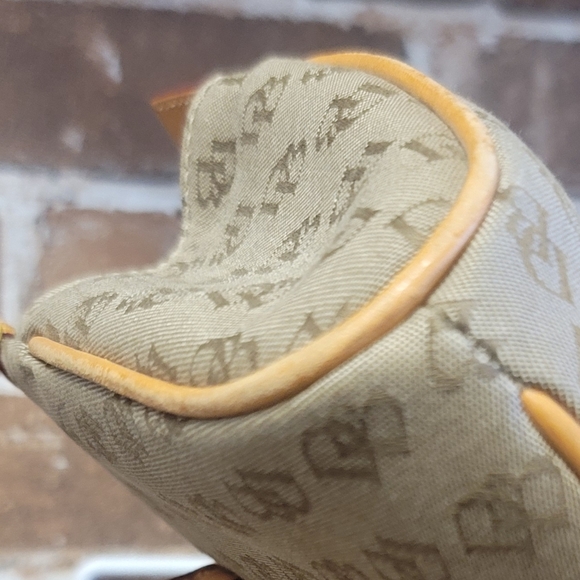 Dooney Bourke bag - Picture 5 of 10